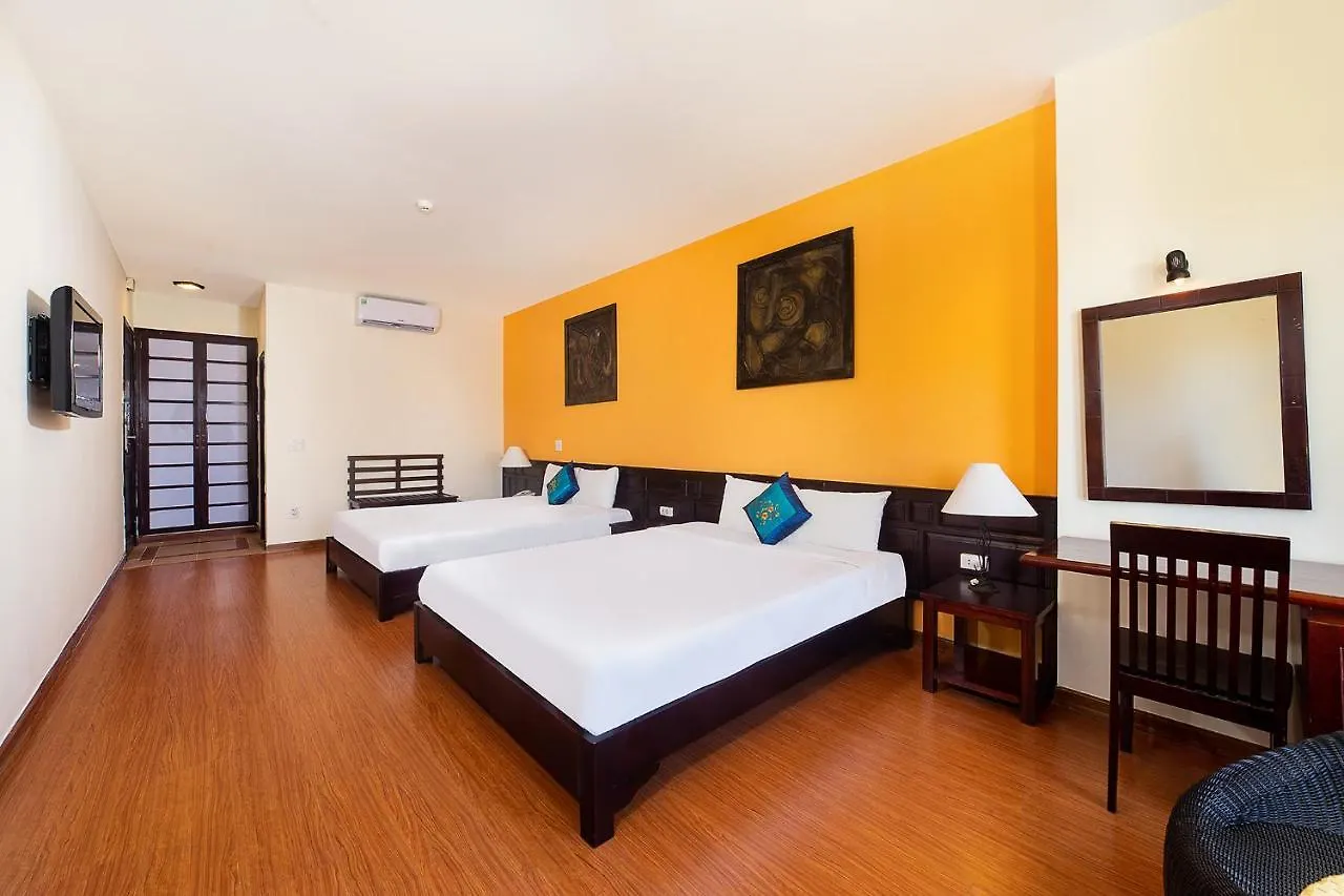 Gold Coast Da Nang Hotel 3*,